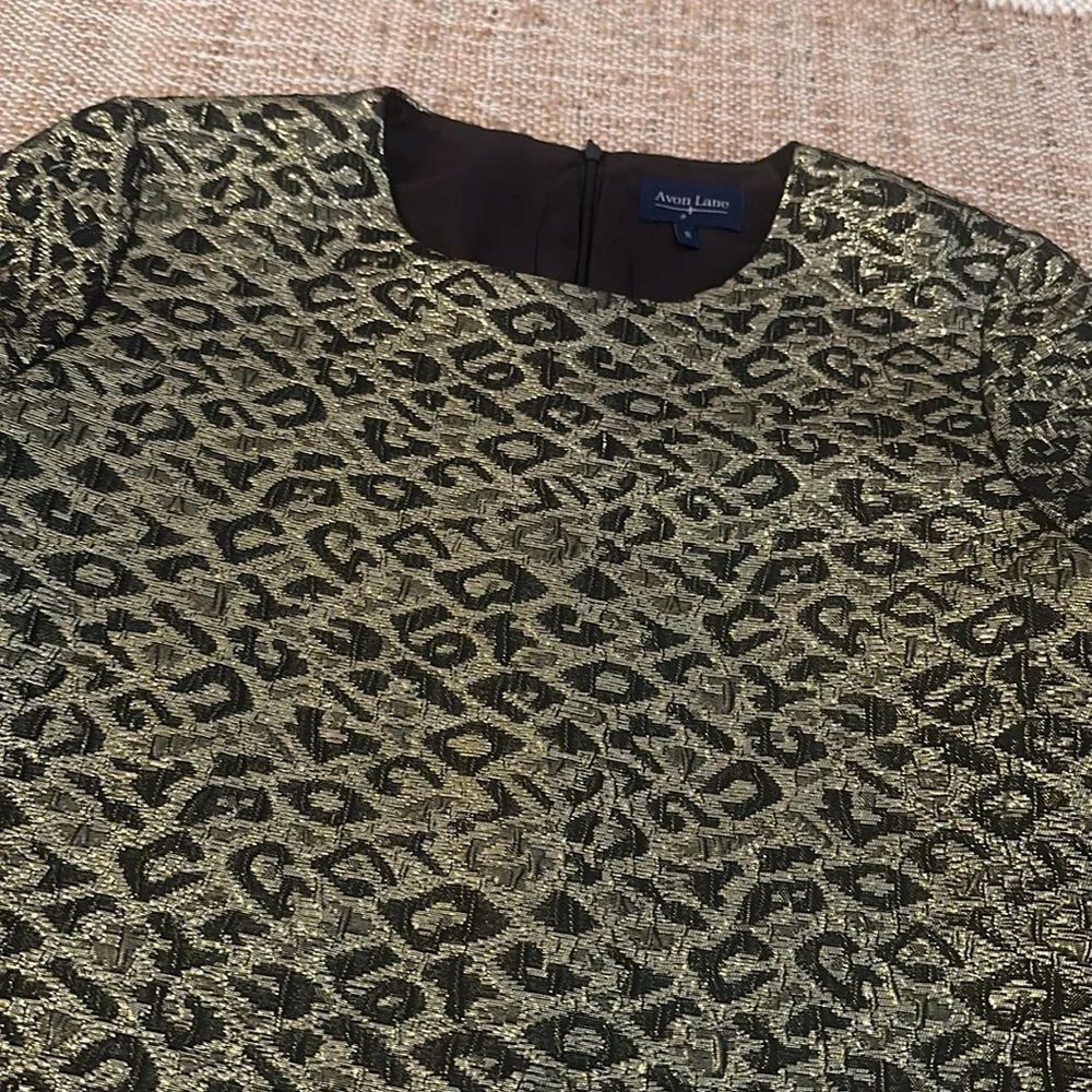 Tuckernuck Metallic Leopard Jacquard Puff-Sleeve Blouse in Gold and Black